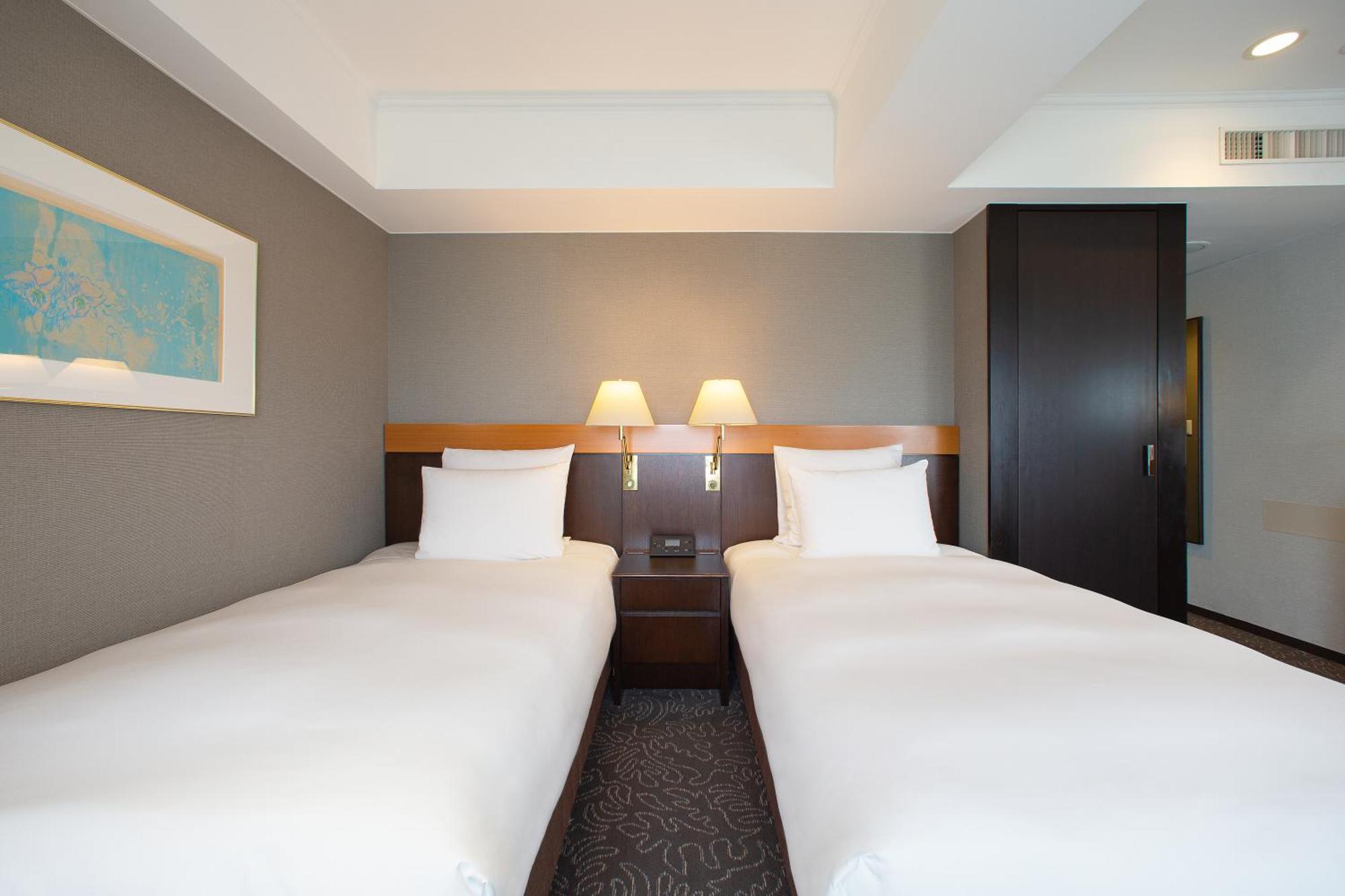 โอกินาวา ฮาร์เบอร์วิว โฮเต็ล Hotel นาฮะ ภายนอก รูปภาพ